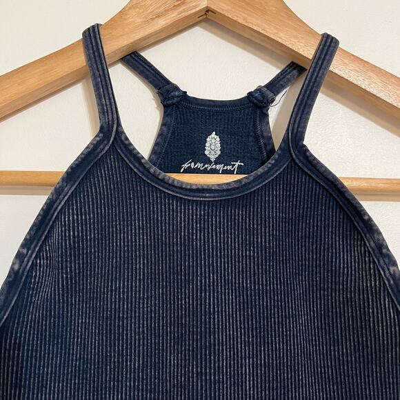 NWOT Free People Movement Happiness Runs Long Crop in Vintage Navy - Picture 3 of 5